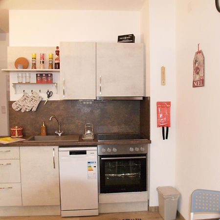 LG Tiny Appartement Korneuburg Buitenkant foto