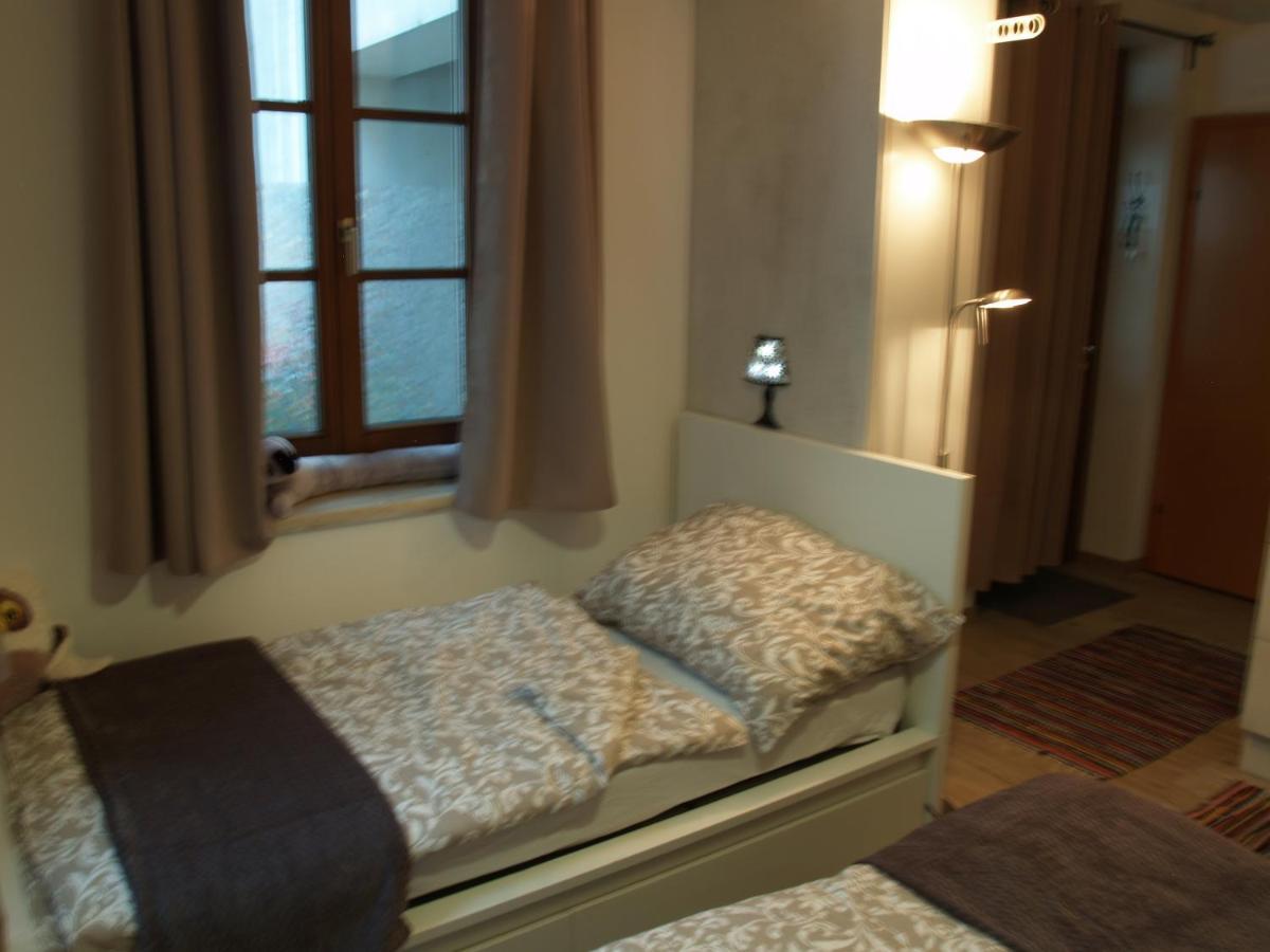 LG Tiny Appartement Korneuburg Buitenkant foto
