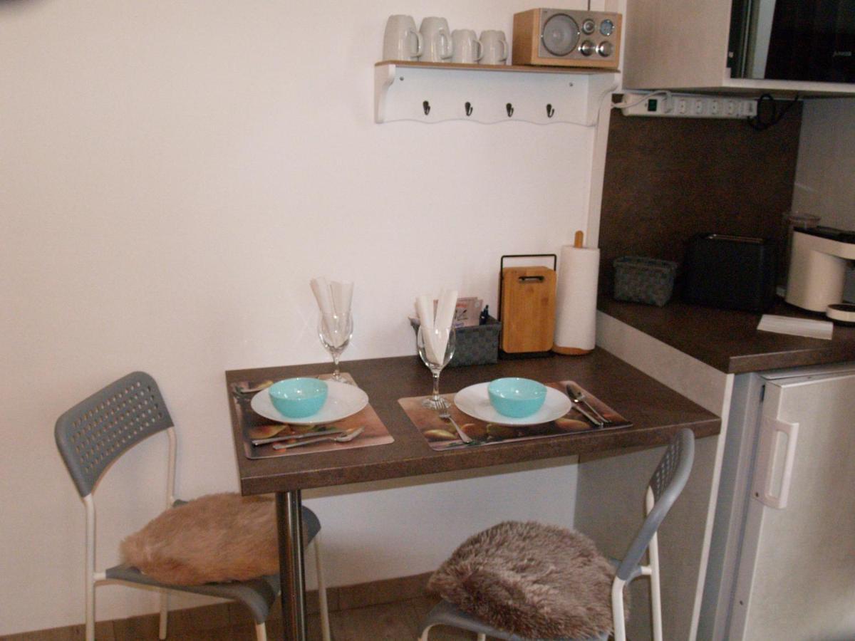 LG Tiny Appartement Korneuburg Buitenkant foto